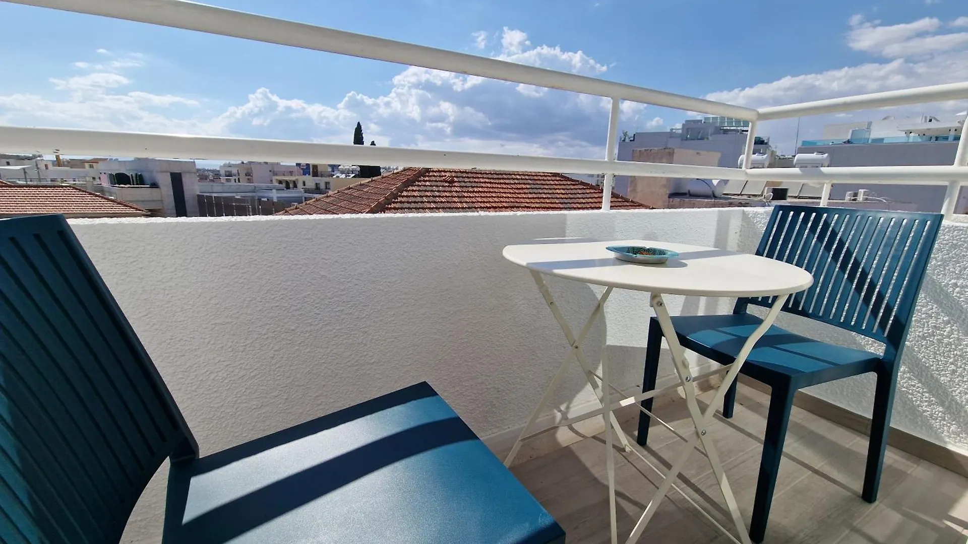 Apartment Kitieos Central Apts 100M From Finikoudes Beach Larnaca