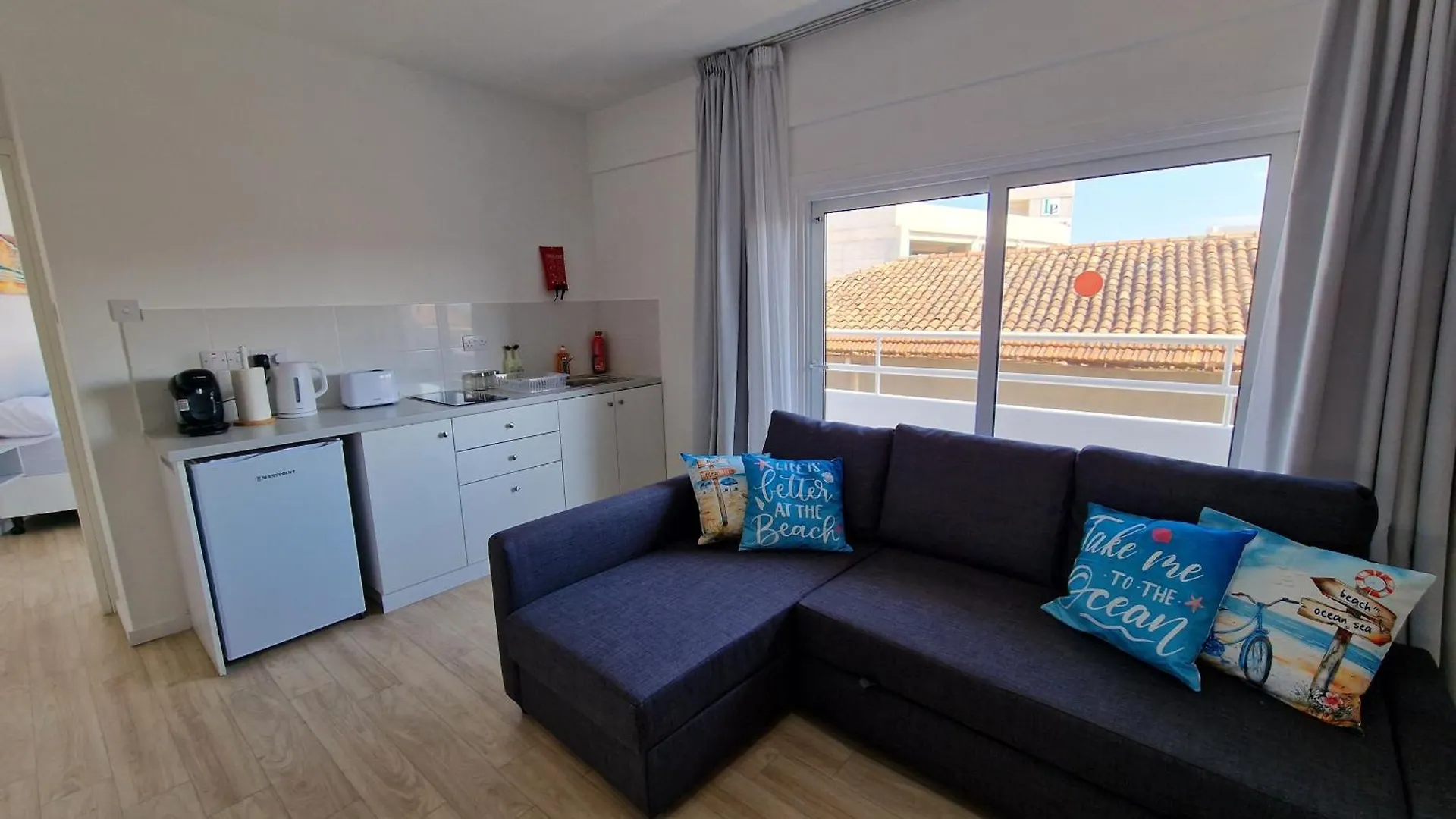 Kitieos Central Apts 100M From Finikoudes Beach Larnaca 0*,