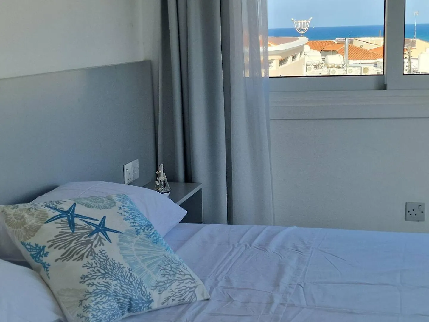 Kitieos Central Apts 100M From Finikoudes Beach Λάρνακα 0*,  Κύπρος