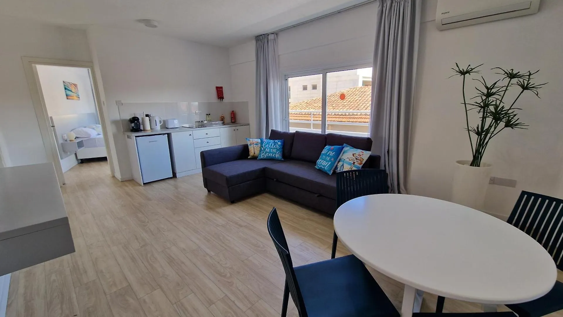 Kitieos Central Apts 100M From Finikoudes Beach Larnaca