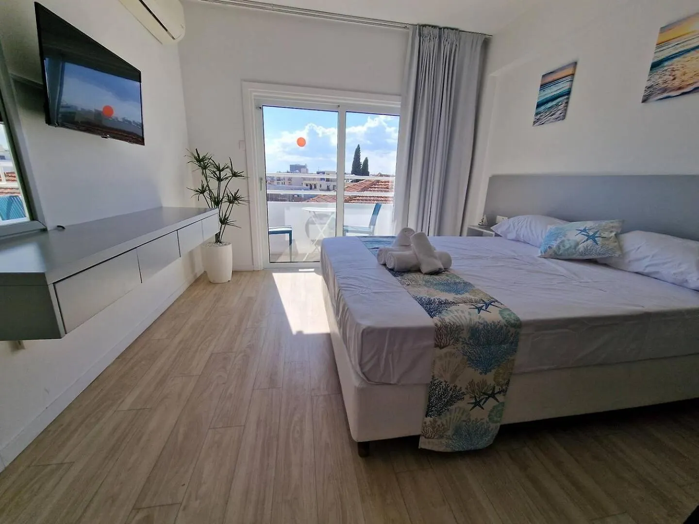 Apartment Kitieos Central Apts 100M From Finikoudes Beach Larnaca