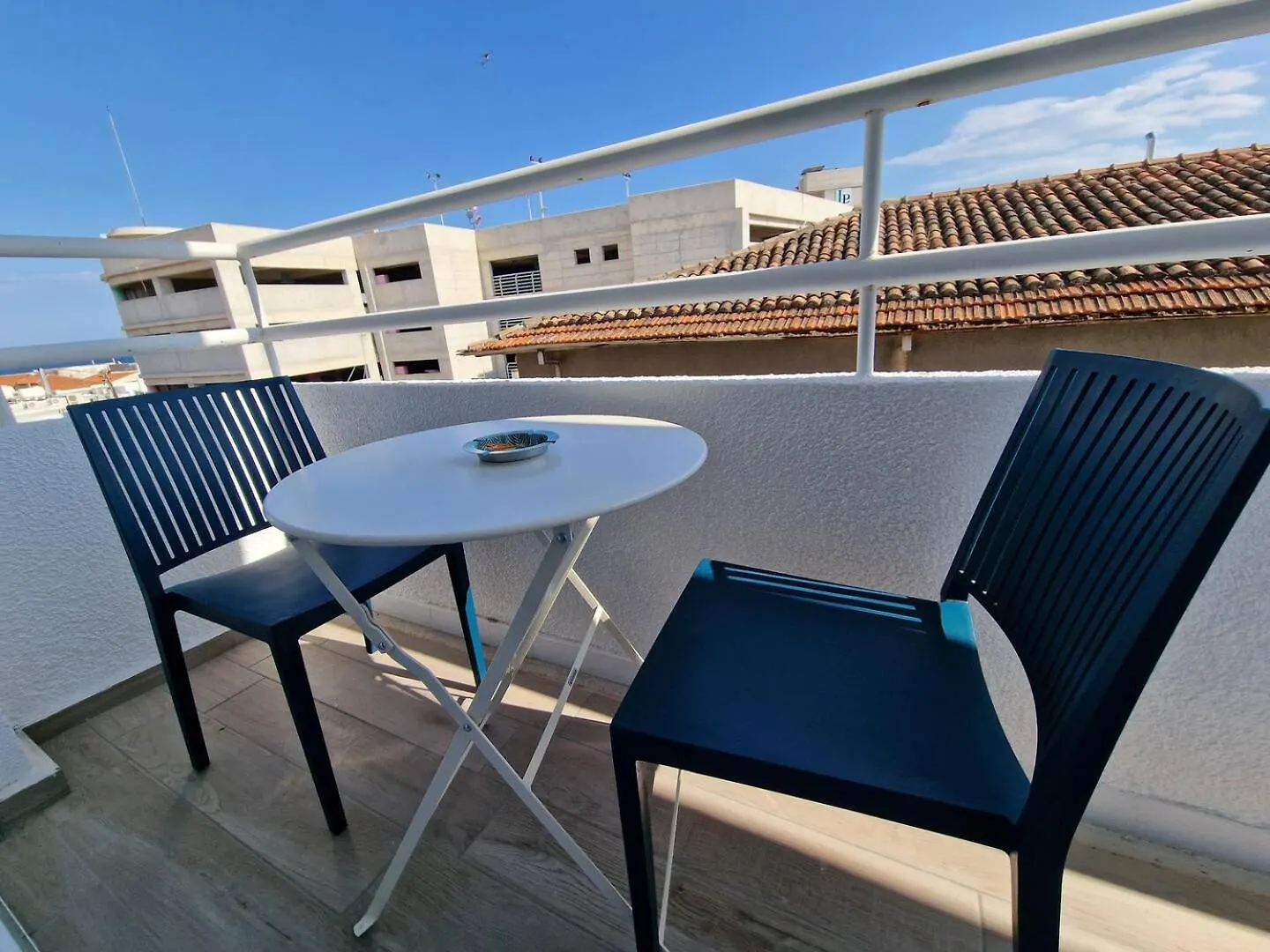 Kitieos Central Apts 100M From Finikoudes Beach Larnaca Apartment