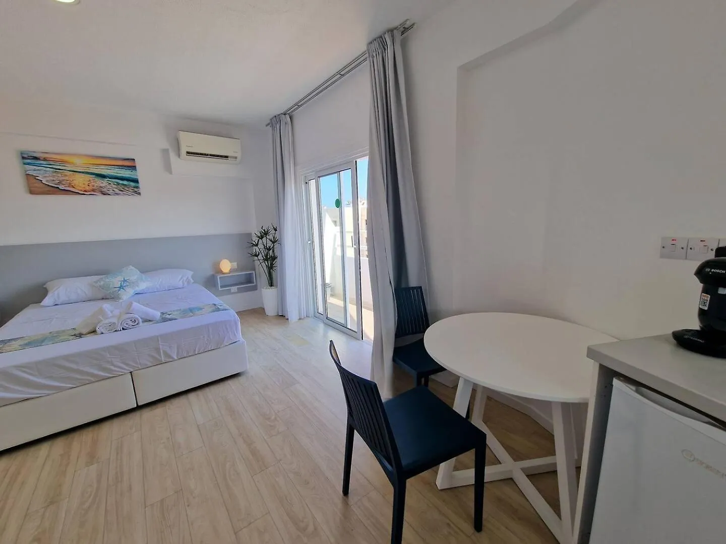 Kitieos Central Apts 100M From Finikoudes Beach Λάρνακα
