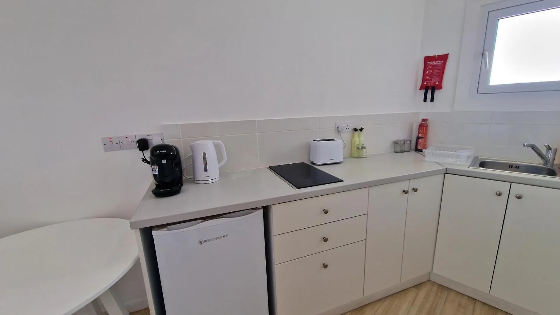 Apartment Kitieos Central Apts 100M From Finikoudes Beach Larnaca Cyprus