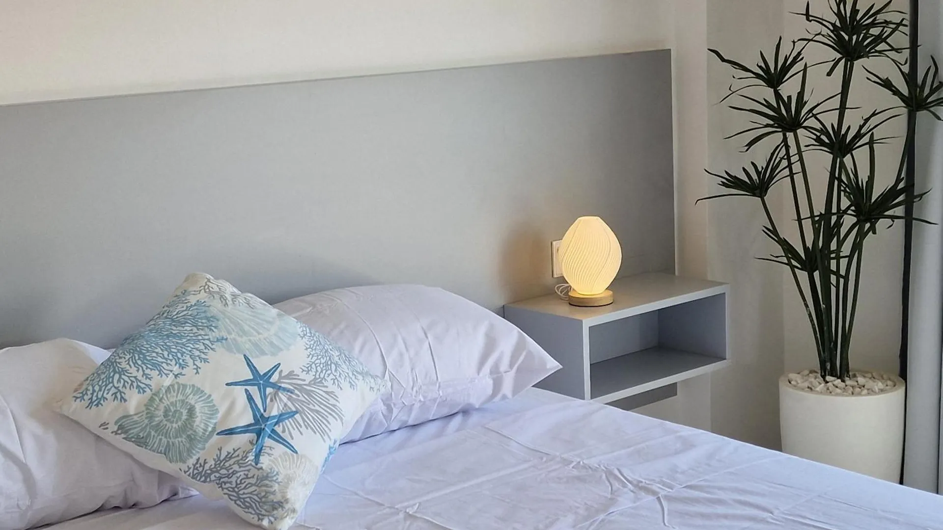 Kitieos Central Apts 100M From Finikoudes Beach Larnaca Apartment