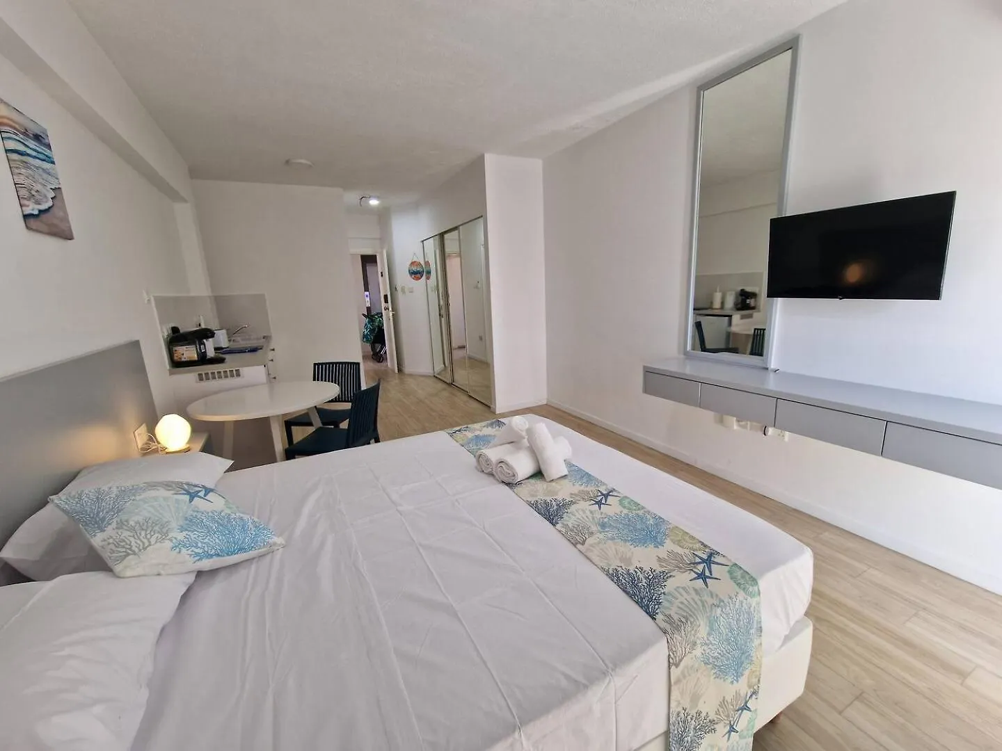 Kitieos Central Apts 100M From Finikoudes Beach Larnaca 0*,  Cyprus