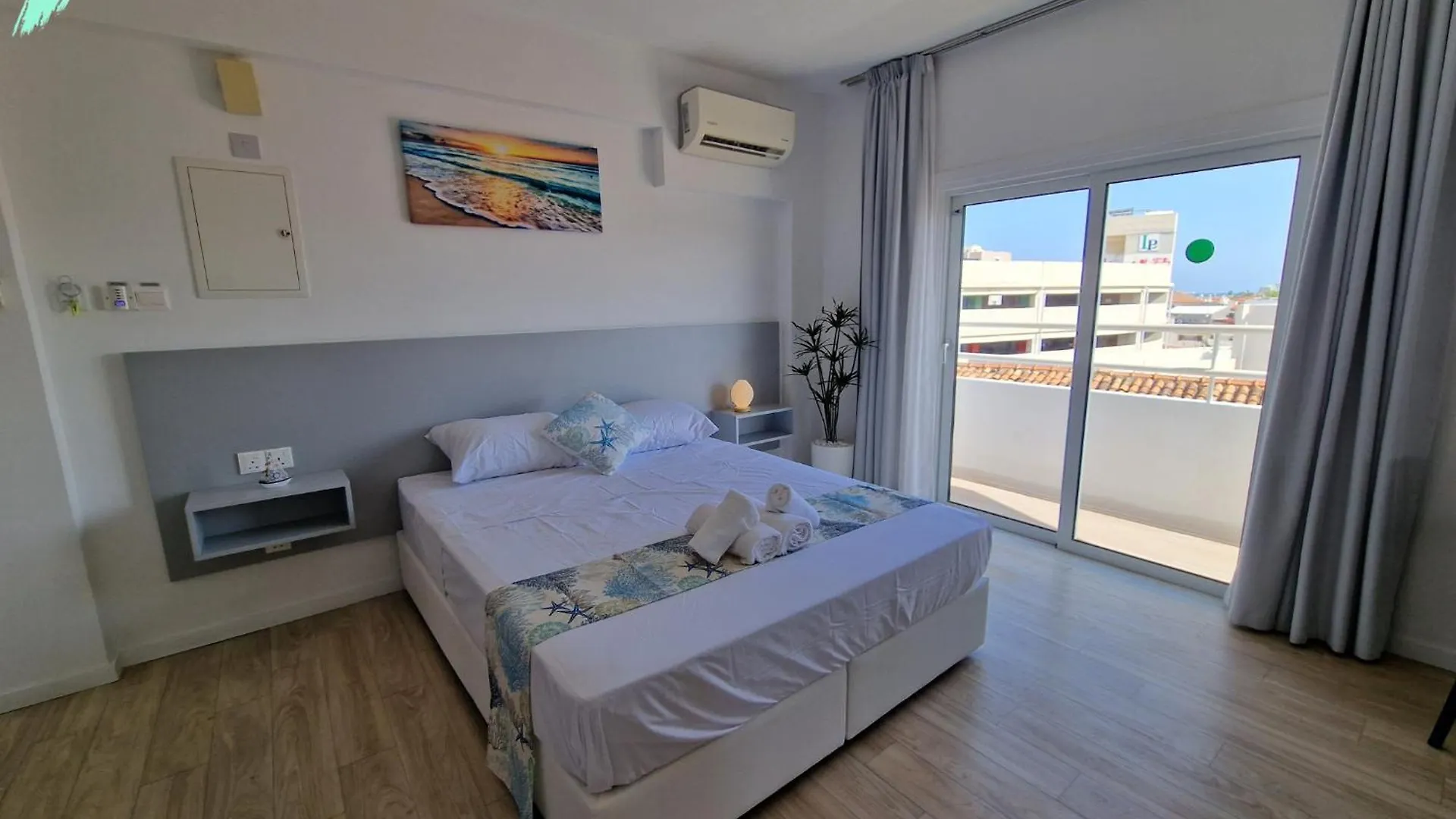 Kitieos Central Apts 100M From Finikoudes Beach Λάρνακα Διαμέρισμα