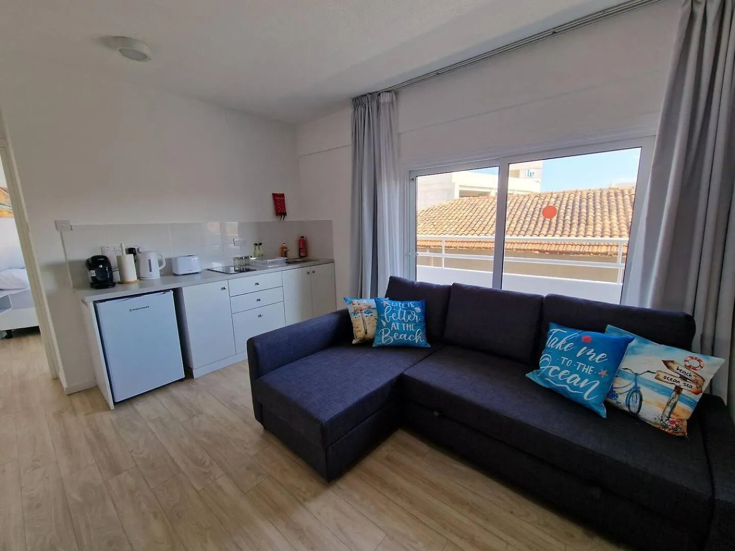 Kitieos Central Apts 100M From Finikoudes Beach Larnaca 0*,